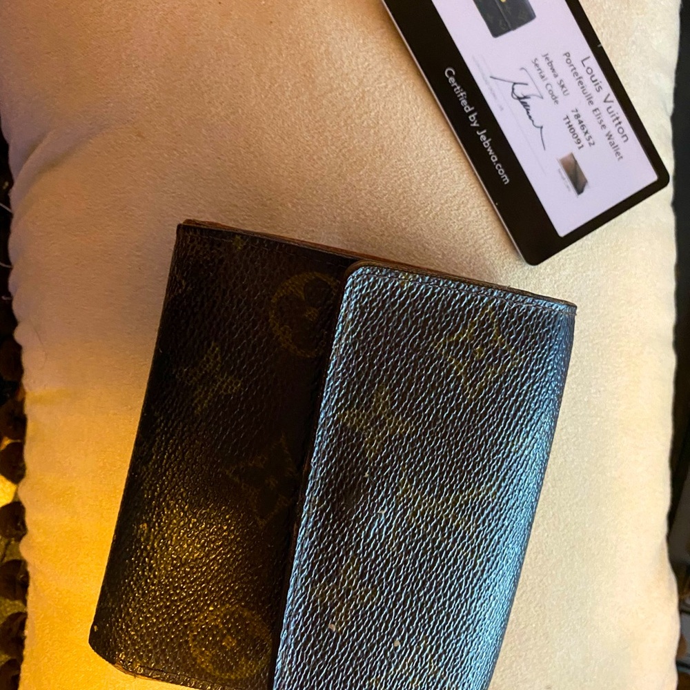 Authentic small LV wallet